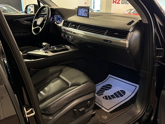 Audi Q7 23 of 30