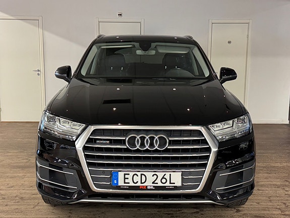 Audi Q7 5 of 30