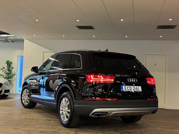 Audi Q7 14 of 30