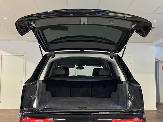 Audi Q7 12 of 30