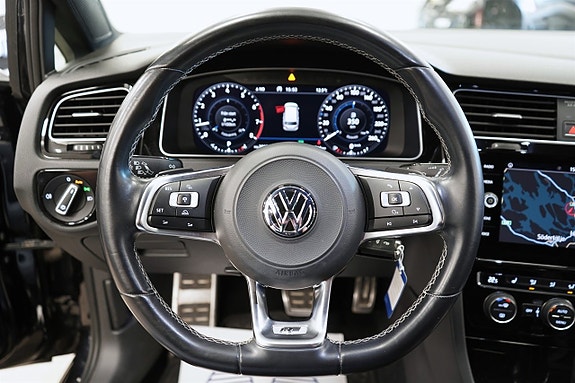 Volkswagen Golf I 19 of 26