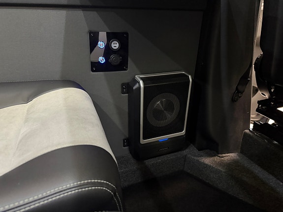 Mercedes-Benz Sprinter 319 14 of 30