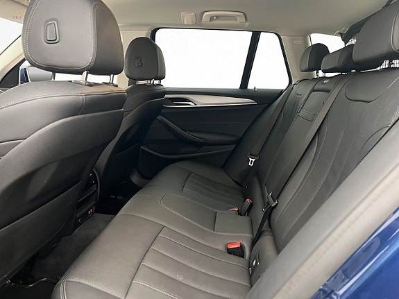 BMW 530e 16 of 29