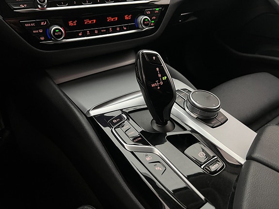 BMW 530e 27 of 29