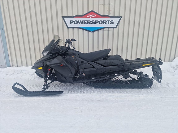 Ski-Doo Backcountry Xrs 146" 850 E-tec
