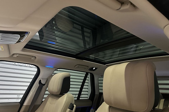 Land Rover Range Rover 17 of 25