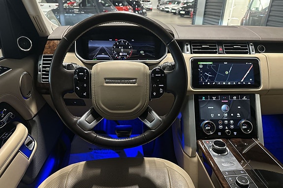 Land Rover Range Rover 10 of 25
