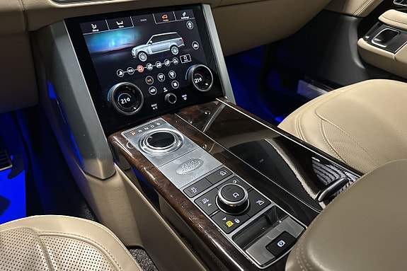 Land Rover Range Rover 11 of 25
