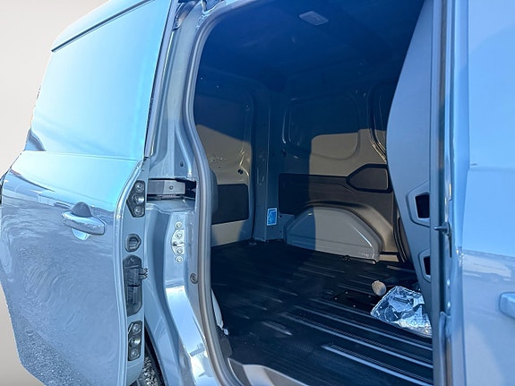 Nissan Townstar 12 of 15