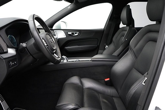 Volvo XC60 5 of 5