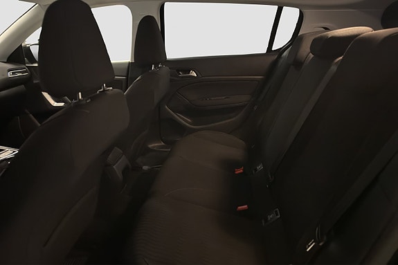 Peugeot 308 8 of 17
