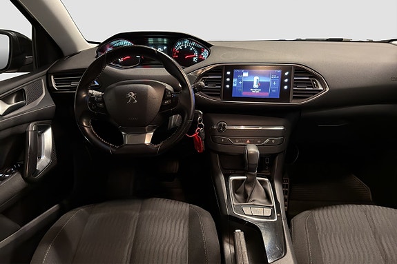 Peugeot 308 12 of 17