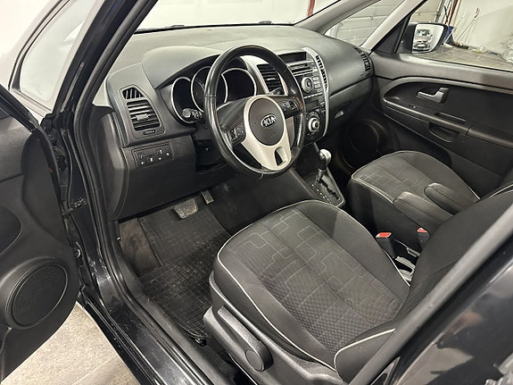 Kia Venga 10 of 15