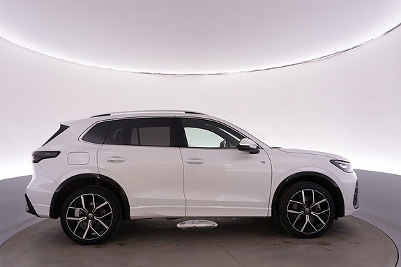 Volkswagen Tiguan 4 of 19
