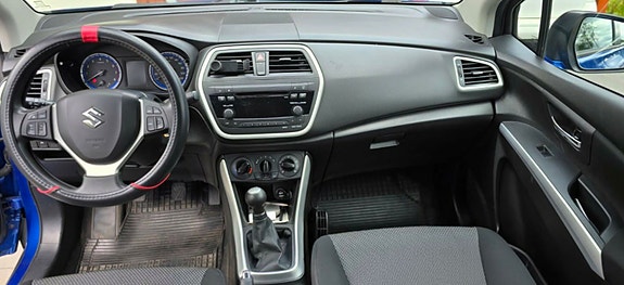 Suzuki SX4 S-Cross 4 of 7