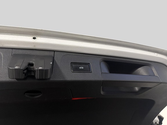 Volkswagen Passat 15 of 20