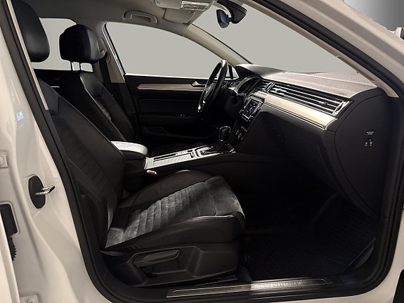 Volkswagen Passat 11 of 20