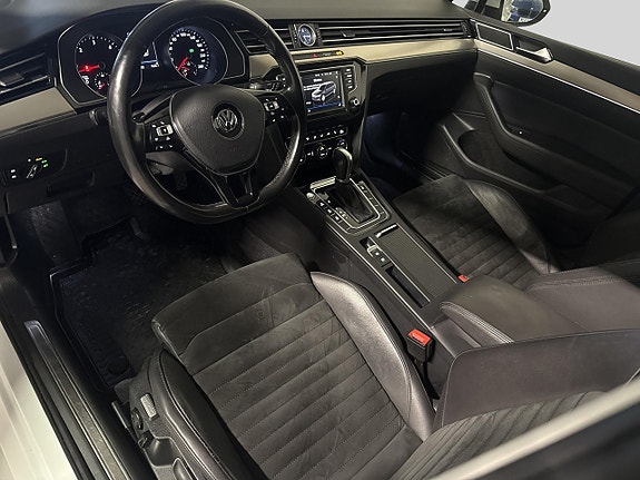 Volkswagen Passat 9 of 20