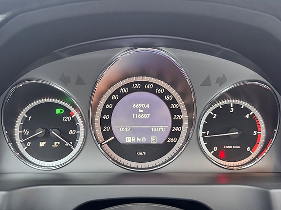 Mercedes-Benz C220 11 of 11