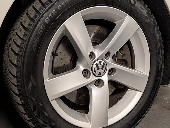 Volkswagen Passat 21 of 22