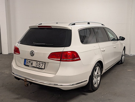 Volkswagen Passat 14 of 22