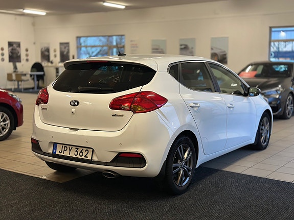 Kia Ceed 5 of 23