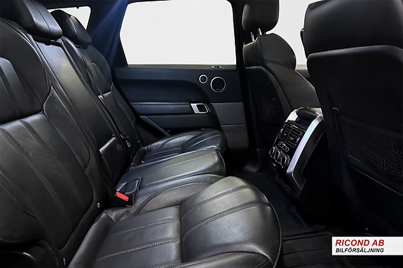 Land Rover Range Rover Sport 16 of 30