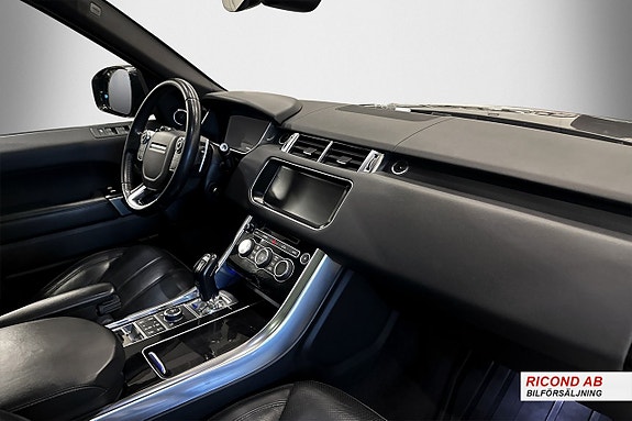 Land Rover Range Rover Sport 14 of 30