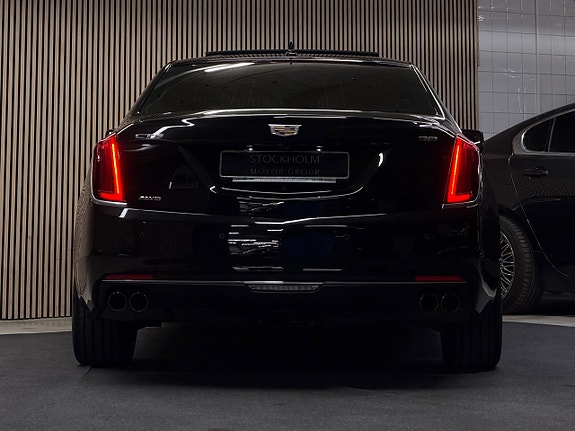 Cadillac CT6 13 of 30
