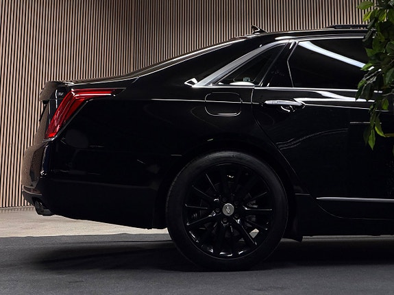 Cadillac CT6 12 of 30