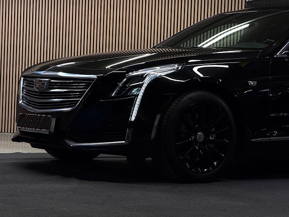 Cadillac CT6 3 of 30
