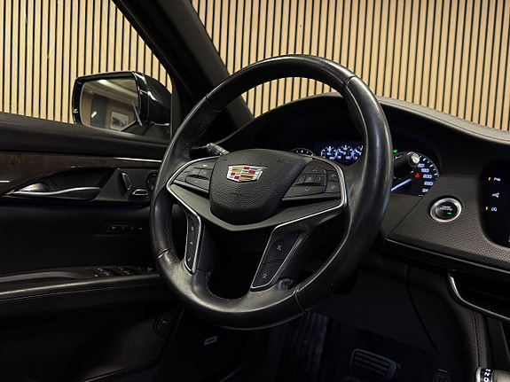 Cadillac CT6 22 of 30