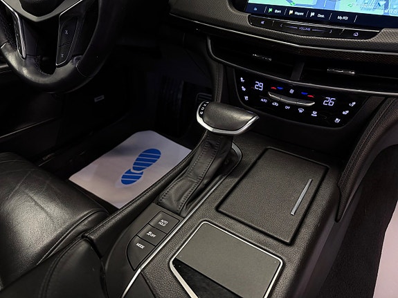 Cadillac CT6 24 of 30