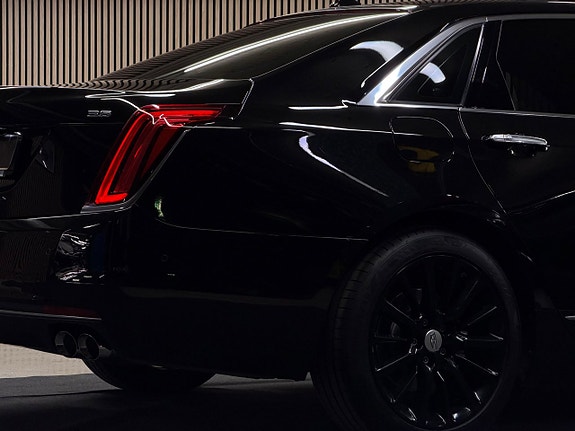 Cadillac CT6 11 of 30