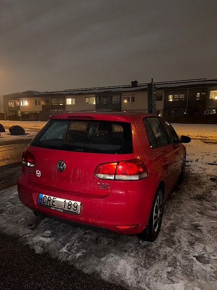 Volkswagen Golf VI 7 of 12