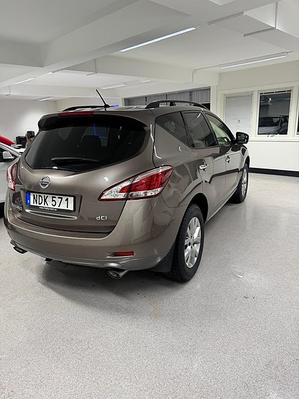 Nissan Murano 4 of 5