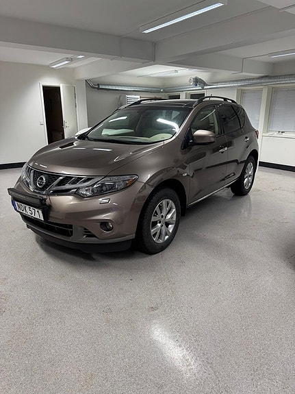 Nissan Murano 2 of 5