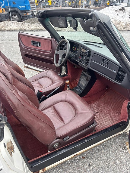 Saab 900 7 of 20
