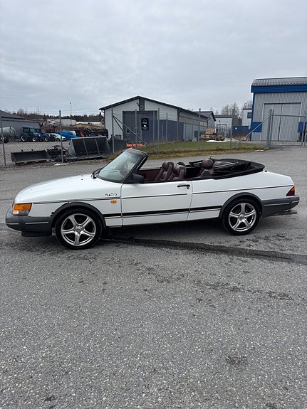 Saab 900 11 of 20