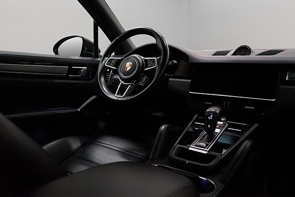 Porsche Cayenne 25 of 27