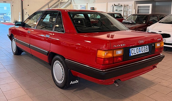 Audi 100 4 of 5