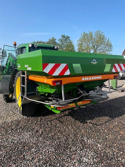 Amazone ZA-V 3200 GÖDSELSPRIDARE (KUND