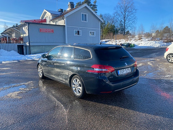 Peugeot 308 SW 5 of 5