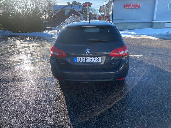 Peugeot 308 SW 6 of 14