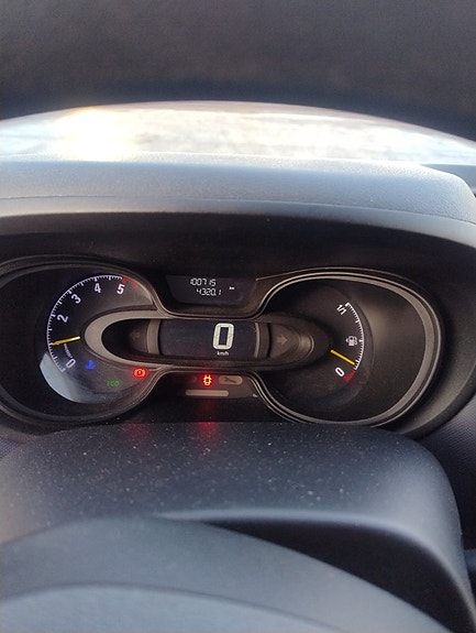 Opel Vivaro 9 of 13