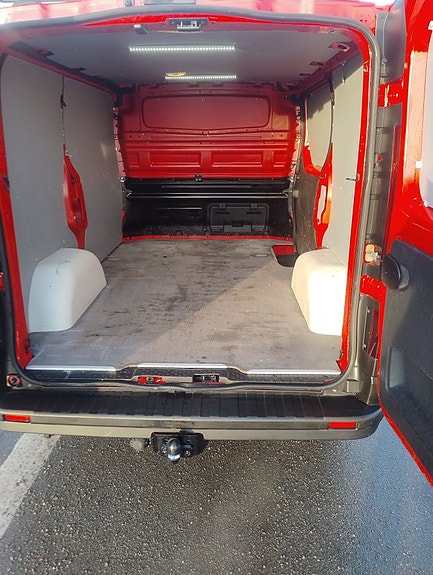 Opel Vivaro 8 of 13