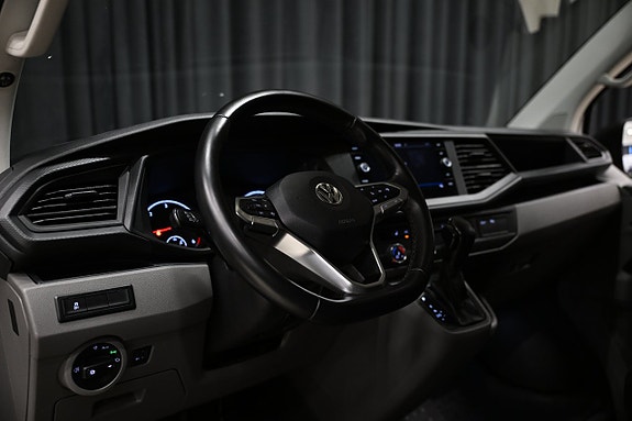Volkswagen Transporter 17 of 30