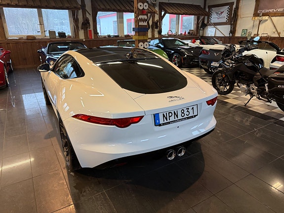 Jaguar F-TYPE 15 of 30