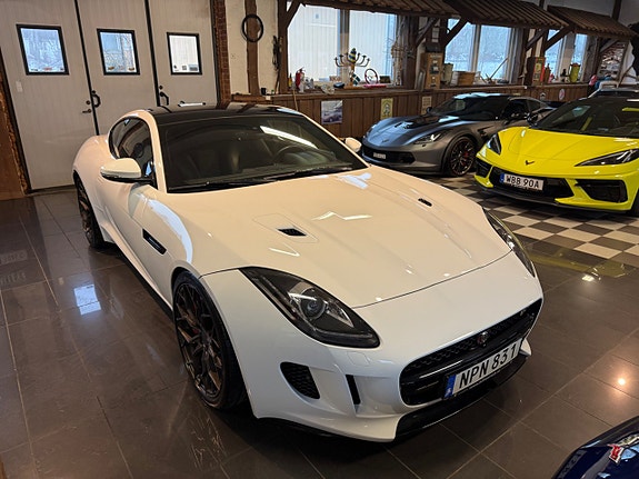 Jaguar F-TYPE 22 of 30