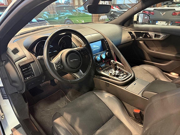 Jaguar F-TYPE 24 of 30